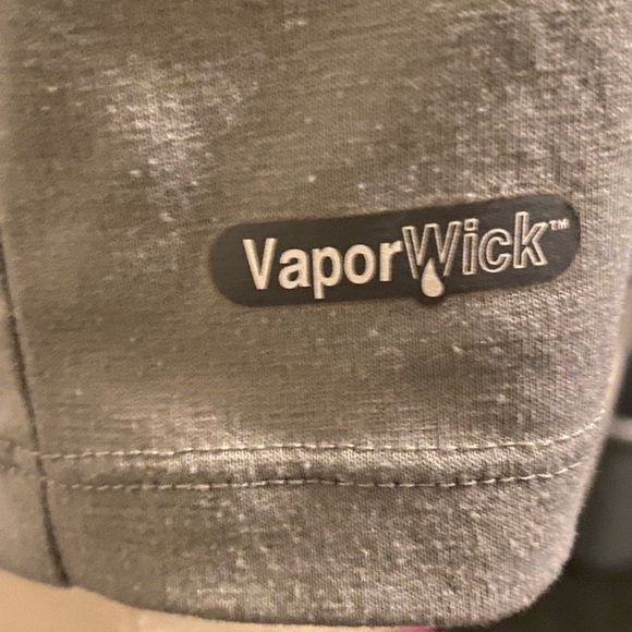 The North Face T Shirt - Picture 2 of 3